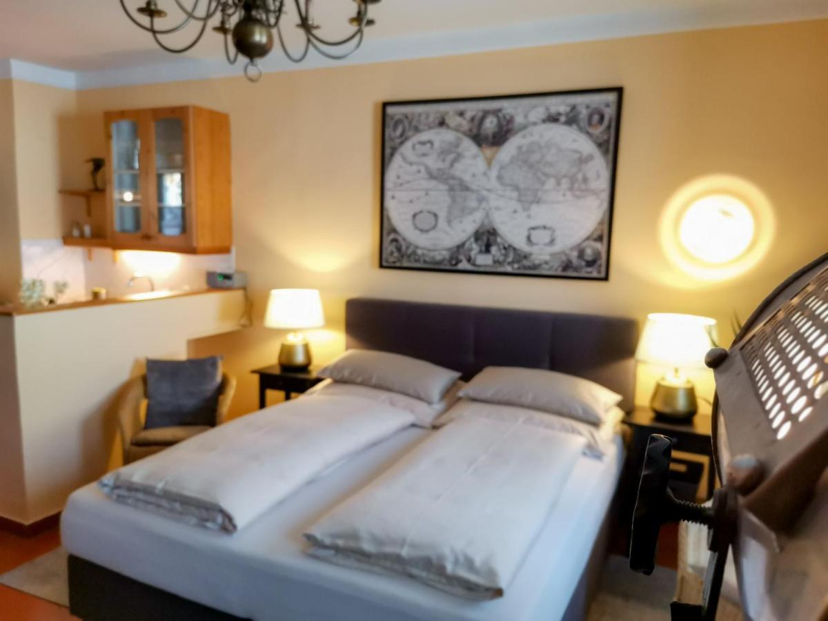 Gaestehaus Doris برباش ام نيوسيدله المظهر الخارجي الصورة