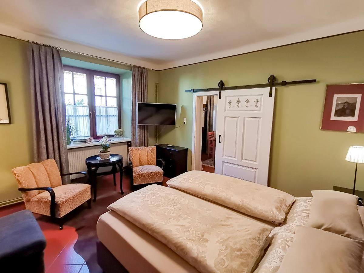 Gaestehaus Doris برباش ام نيوسيدله المظهر الخارجي الصورة